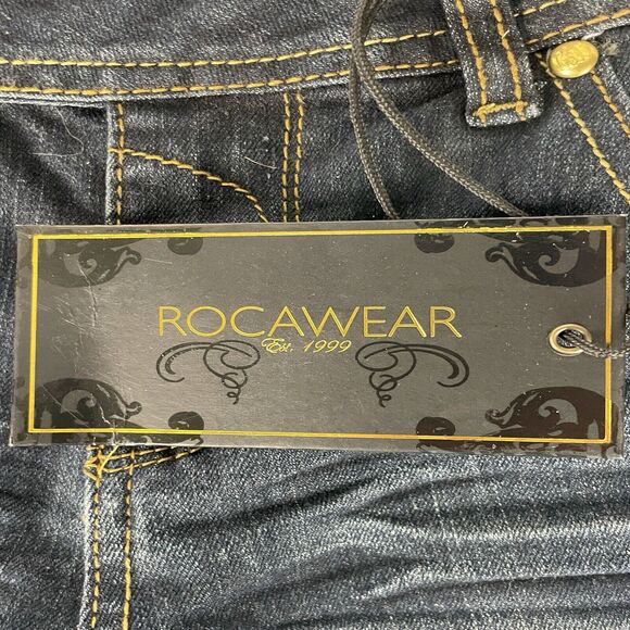 Rocawear Ladies Skimmer Stretch Bermuda Shorts Size 11 NWT - Picture 6 of 9